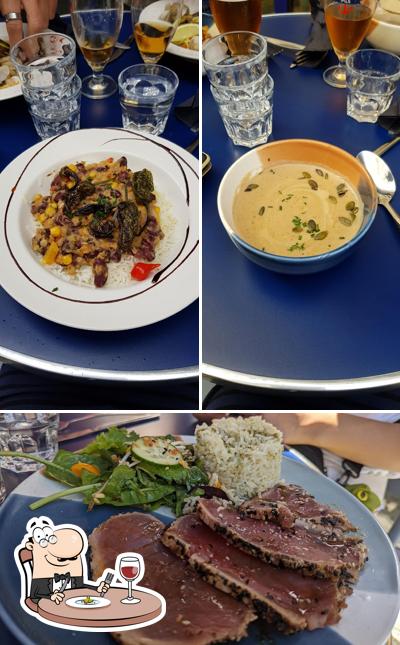 Еда в "Les Trois Pinardiers - Nantes"