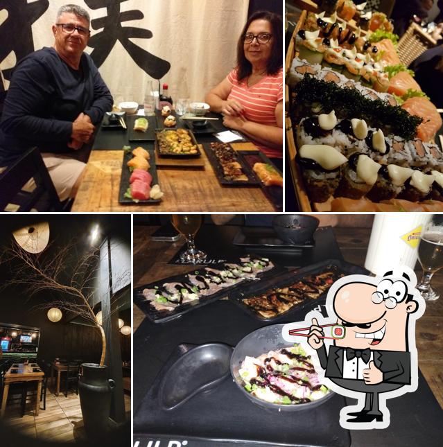 Rolos de sushi são oferecidos por Sumo Sushi Bar