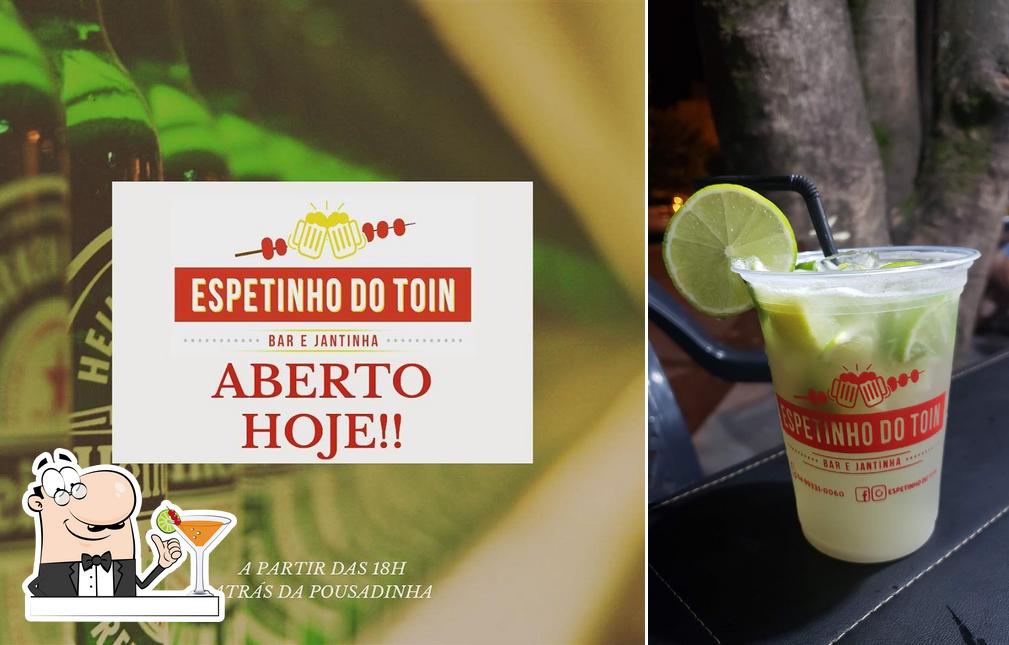 Prueba un de las bebidas de la carta