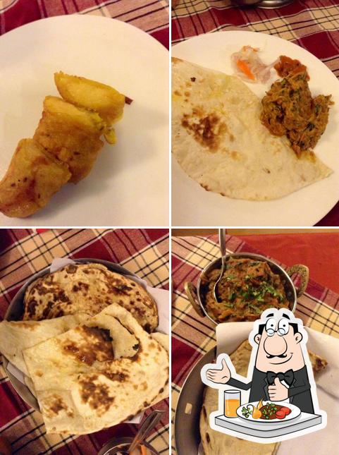 Food at BTH Sarovaram Hotel & Vegetarian Restaurant
