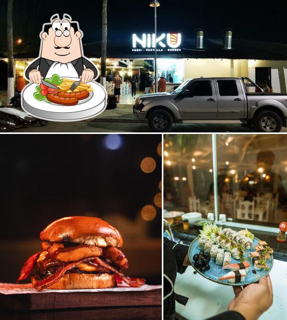 Confira a imagem ilustrando comida e exterior no Niku - Sushi Parrilla Burger