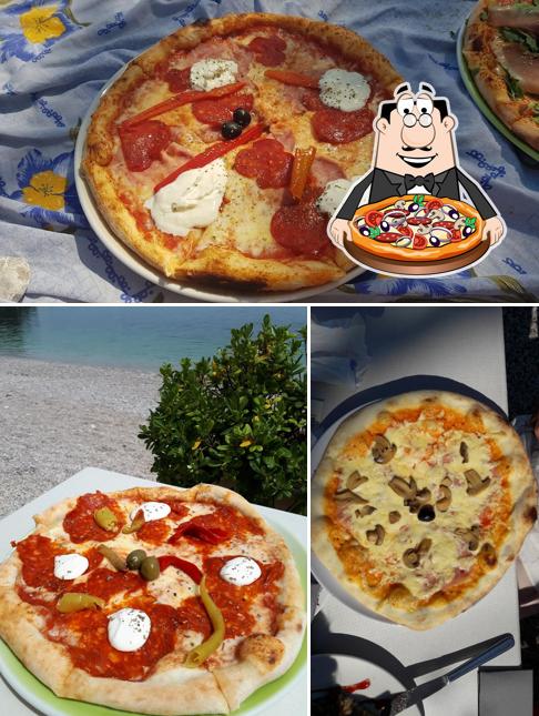 Ordina una pizza a Beach Bar SKIPPERS