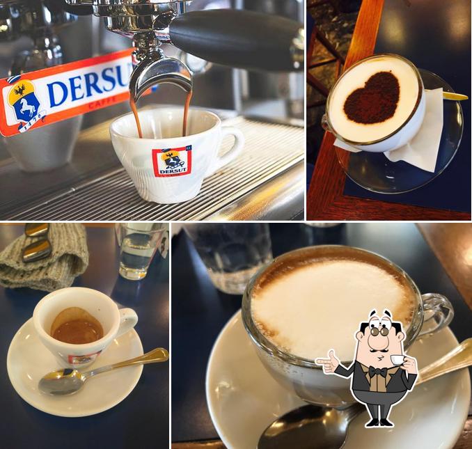 Goditi un drink a Bottega del Caffè Dersut