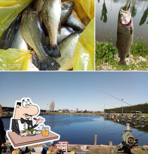 La foto di cibo e esterno da Laghi Macchioni