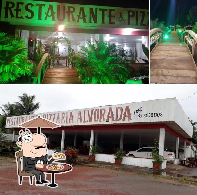 O exterior do Restaurante e Pizzaria Alvorada