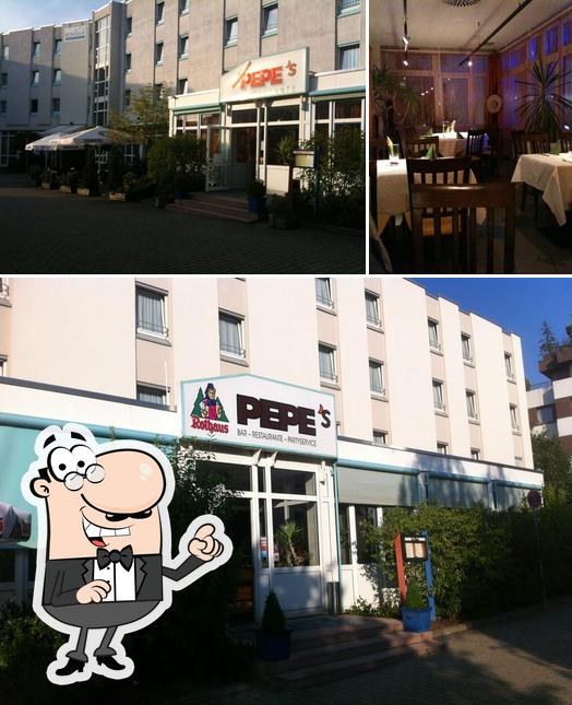 Изображение, на котором видны внешнее оформление и столики в Pepe's - Bar Restaurante Partyservice