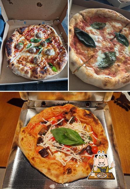 Get pizza at Salotto Zero Otto Nove