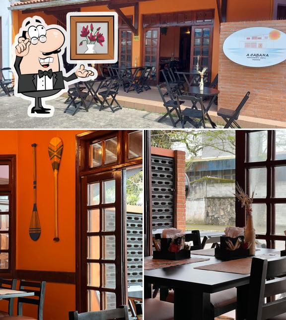 Entre diversos coisas, interior e exterior podem ser encontrados a A Cabana Restaurante Bar e Pizzaria