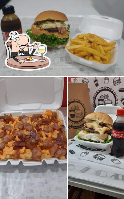 Comida em Melhor Opção Burgers & Dogs