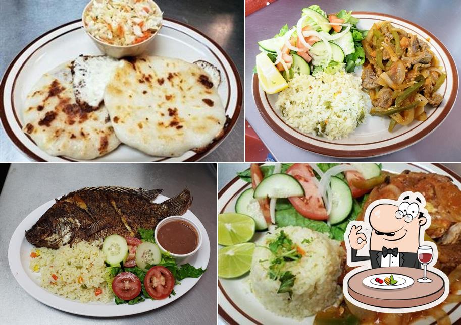 Food at El Palmar Salvadoran and Mexican Food