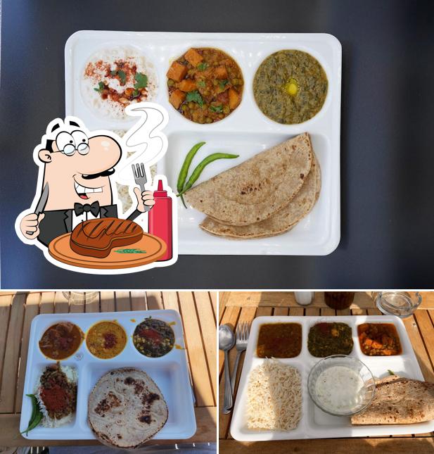 Закажите блюда из мяса в "My Curry INDIAN FOOD"