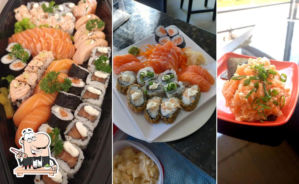 Rolos de sushi são oferecidos por Samon sushi bar