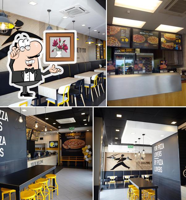 L'intérieur de Debonairs Pizza