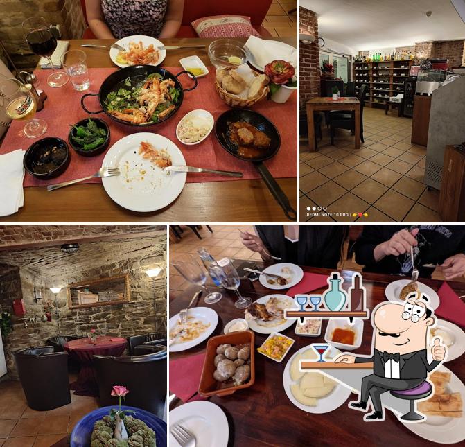 L'intérieur de Restaurant Tapas con Vino