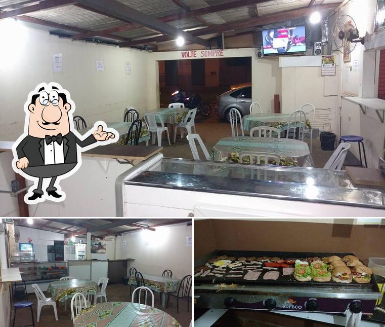 O Mamute Lanches se destaca pelo interior e comida