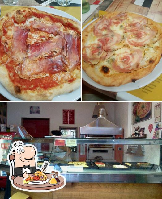 Prova una pizza a Pizzeria Del Nonno