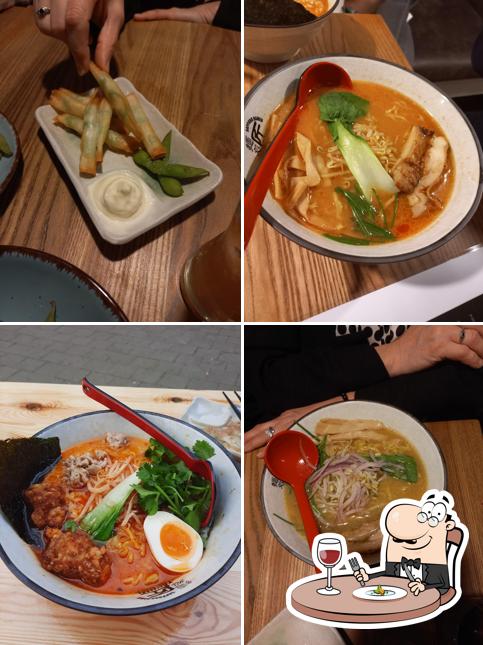 Gerichte im Takumi Ramen Station Schanze