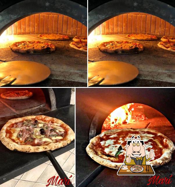 Scegli una pizza a Pizzeria Mary