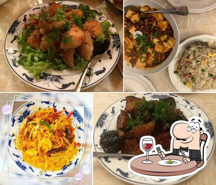 Meals at Dai Long