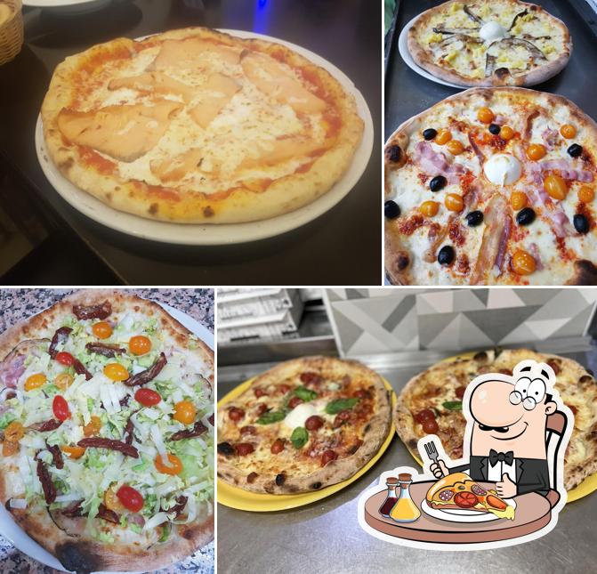 Prenez des pizzas à Pizzeria Antica Trattoria Del Corso Da Nunzio