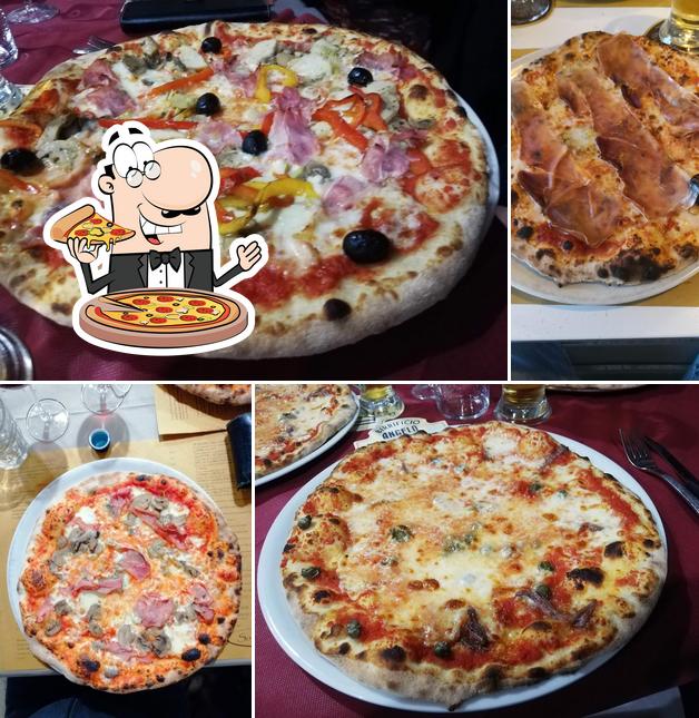 Scegli una pizza a Pizzeria Ristorante Sombreros