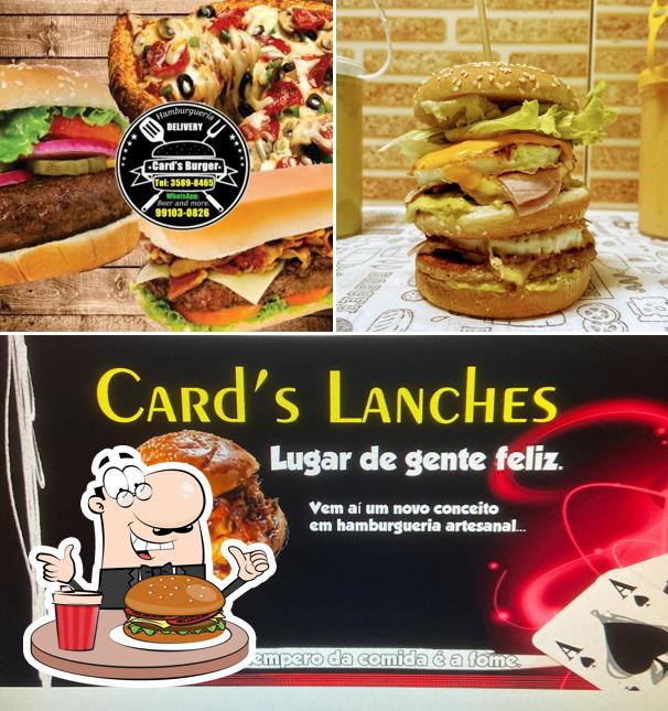 Delicie-se com um hambúrguer no Card's Burger