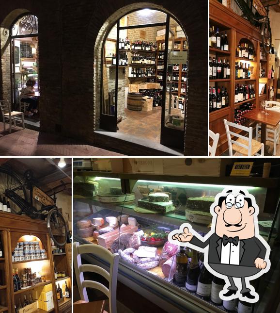 Gli interni di La Vecchia Nicchia di Alessandro Pieragnoli Enoteca - Bruschetteria