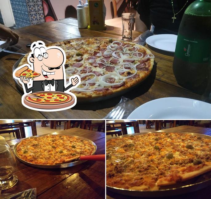 Escolha pizza no Juliu's Food