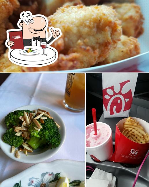 ChickfilA, 5351 S 76th St in Greendale Restaurant menu and reviews