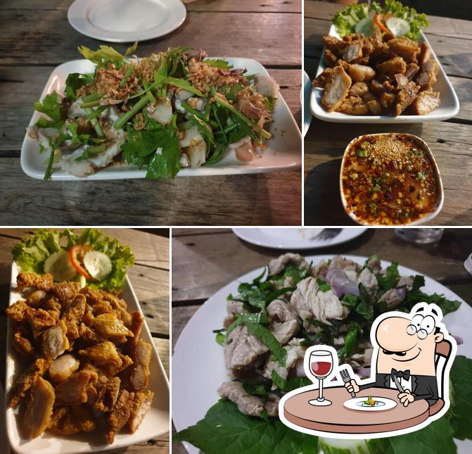 Food at ลาภริเวอร์