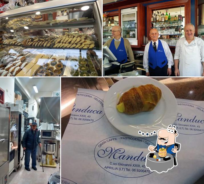 Platti al Gran Caffè Manduca