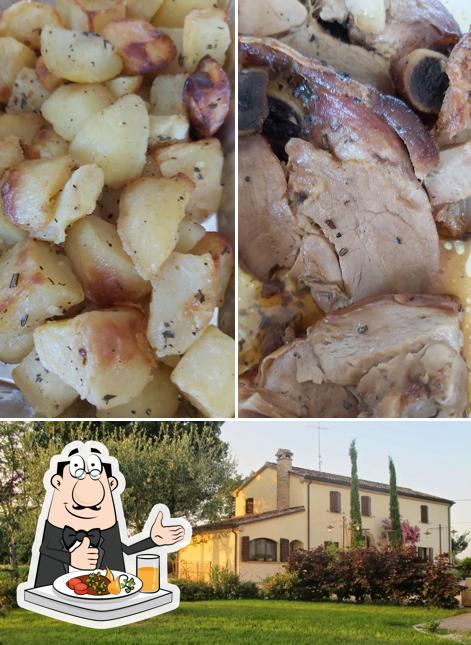 La immagine di cibo e esterno da Agriturismo Ristorante Fattoria Della Bilancia