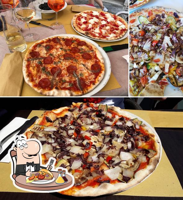 Prenditi una pizza a Approdo pizzeria ristorante