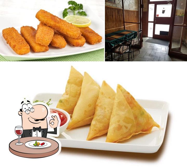 Sawadee Indian & Thai Restaurant se distingue por su comida y interior