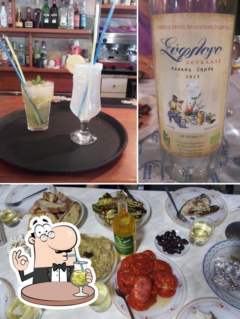Mira las fotografías que hay de bebida y comida en Del Mare Restaurant