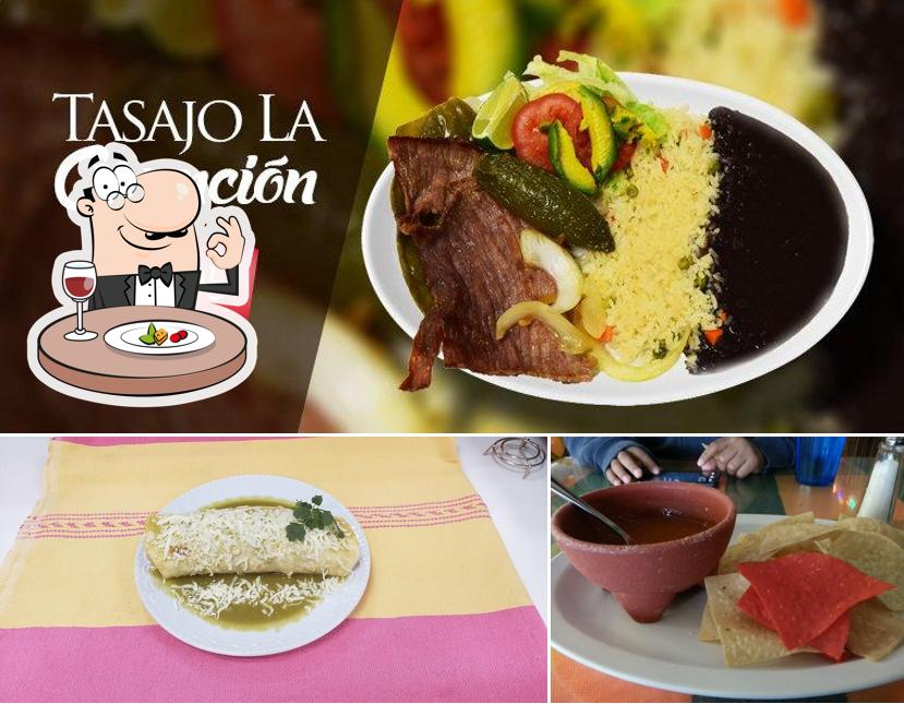 Еда в "La Asuncion Restaurante"