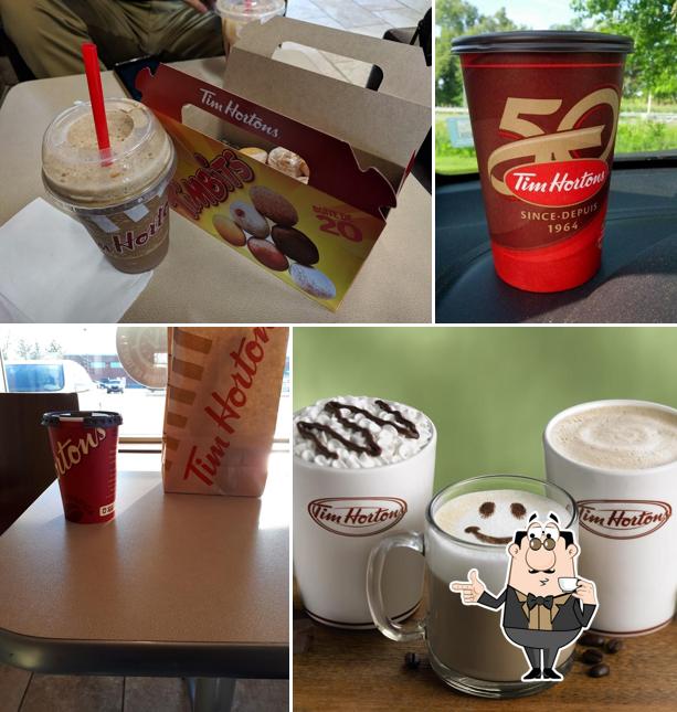 Profitez d'un verre à Tim Hortons