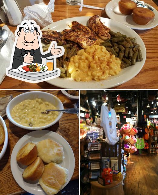 Еда в "Cracker Barrel Old Country Store"