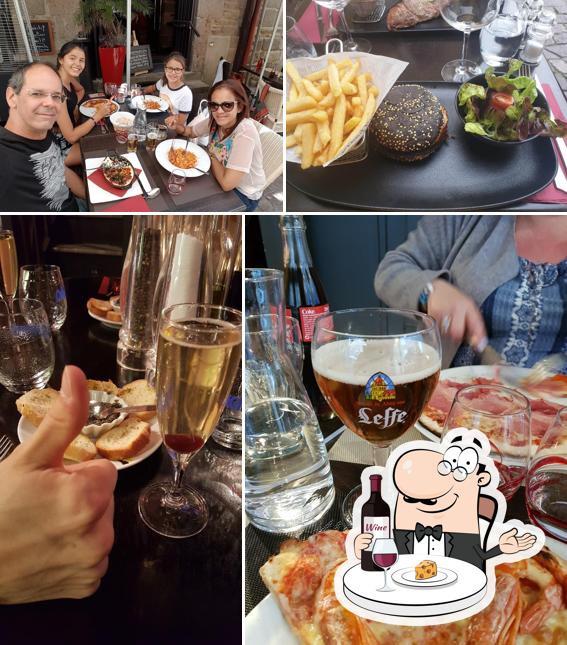 Il est fort sympathique de prendre un verre de vin à Pizzeria Cecco