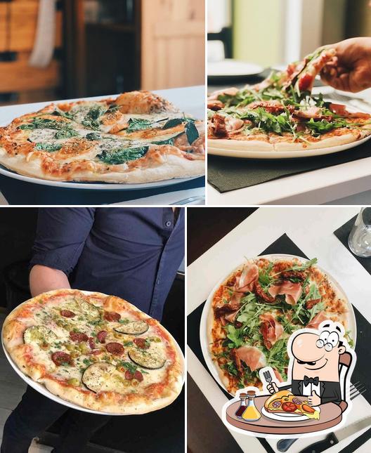 Elige una pizza en Lídia Restaurante & Bar