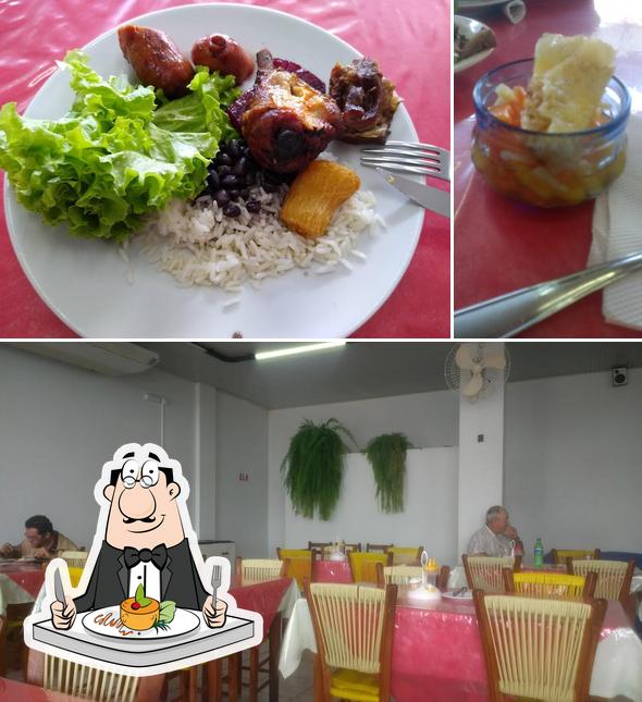 A ilustração da comida e interior a Restaurante e Churrascaria Pampeana