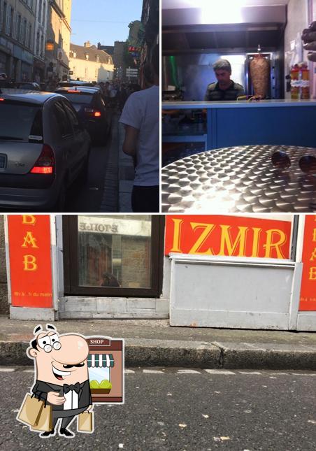 Izmir Kebab se distingue par sa extérieur et intérieur