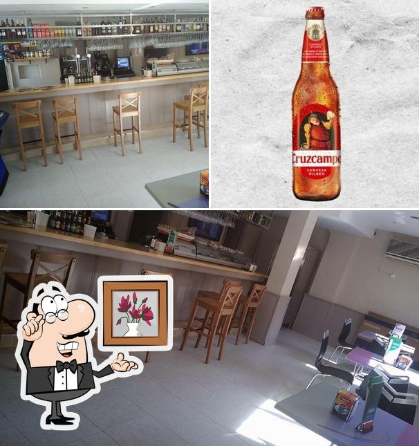 Estas son las fotografías donde puedes ver interior y cerveza en Bar Las Malvinas