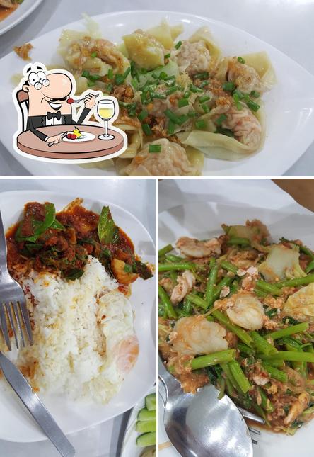 Comida en ข้าวต้มปลา Big JOEY