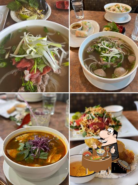 Phở à Pho Huydat Vietnamese Noodle House