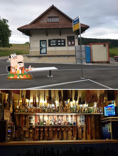 833 Bar Hermatswil sert des boissons alcoolisées