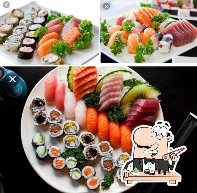 Presenteie-se com sushi no Kyara Sushi Delivery