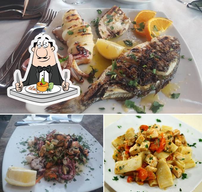 Platti al Ristorante Pizzeria Oasi Bar