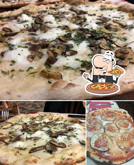 Prova una pizza a Pizzeria Bisteccheria Michelangelo