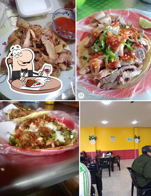 Отведайте мясные блюда в "Carnitas la Cuarta (Don Fede )"